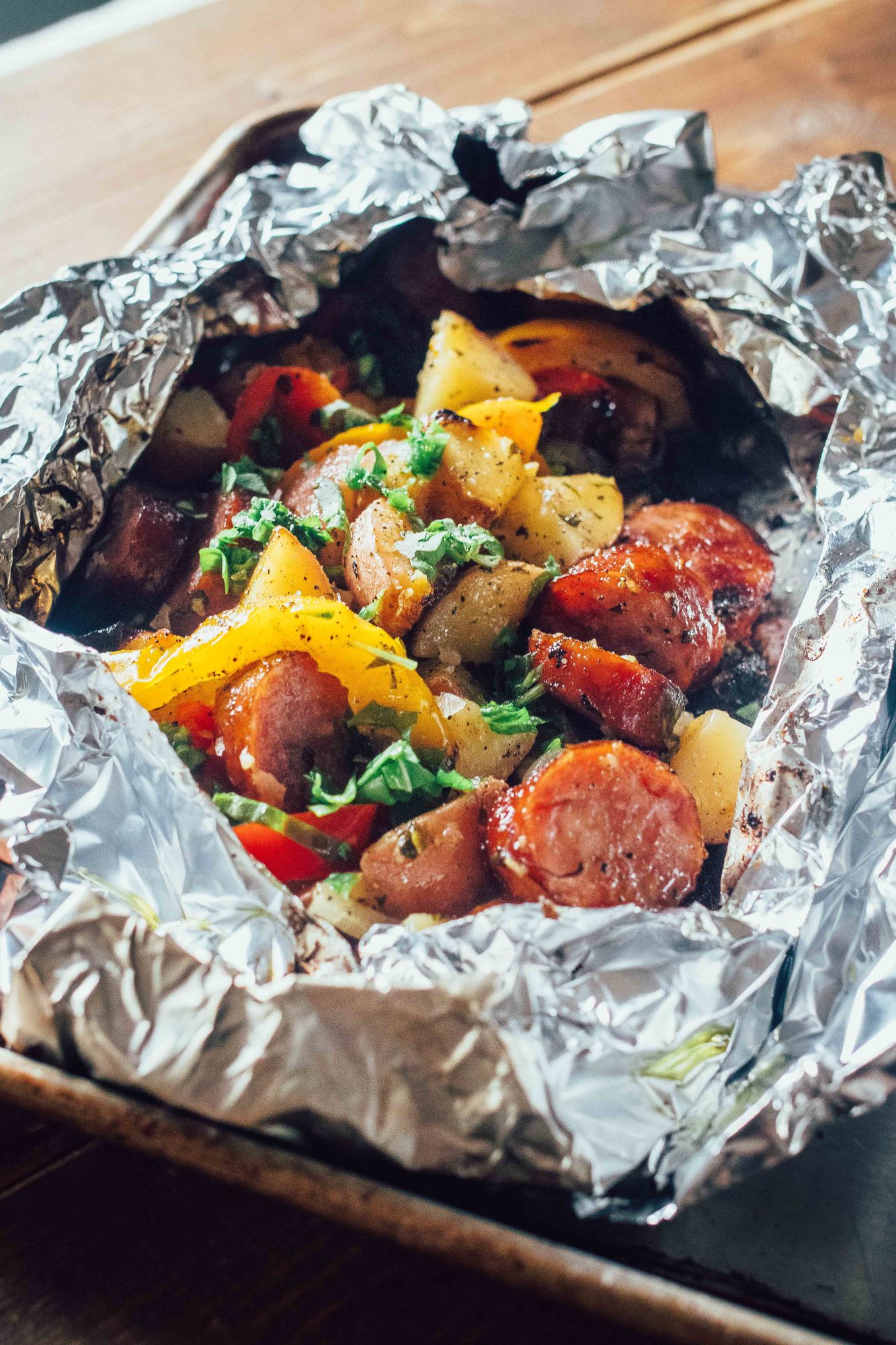 Sausage and pepper foils, a great paleo, healthy, gluten-free, dairy-free, whole30 dinner recipe.